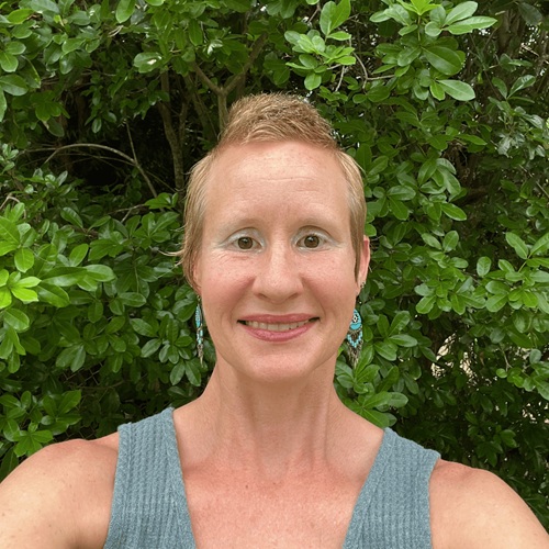 Lynn Gravatt