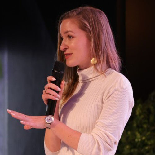 Maja Zavrsnik
